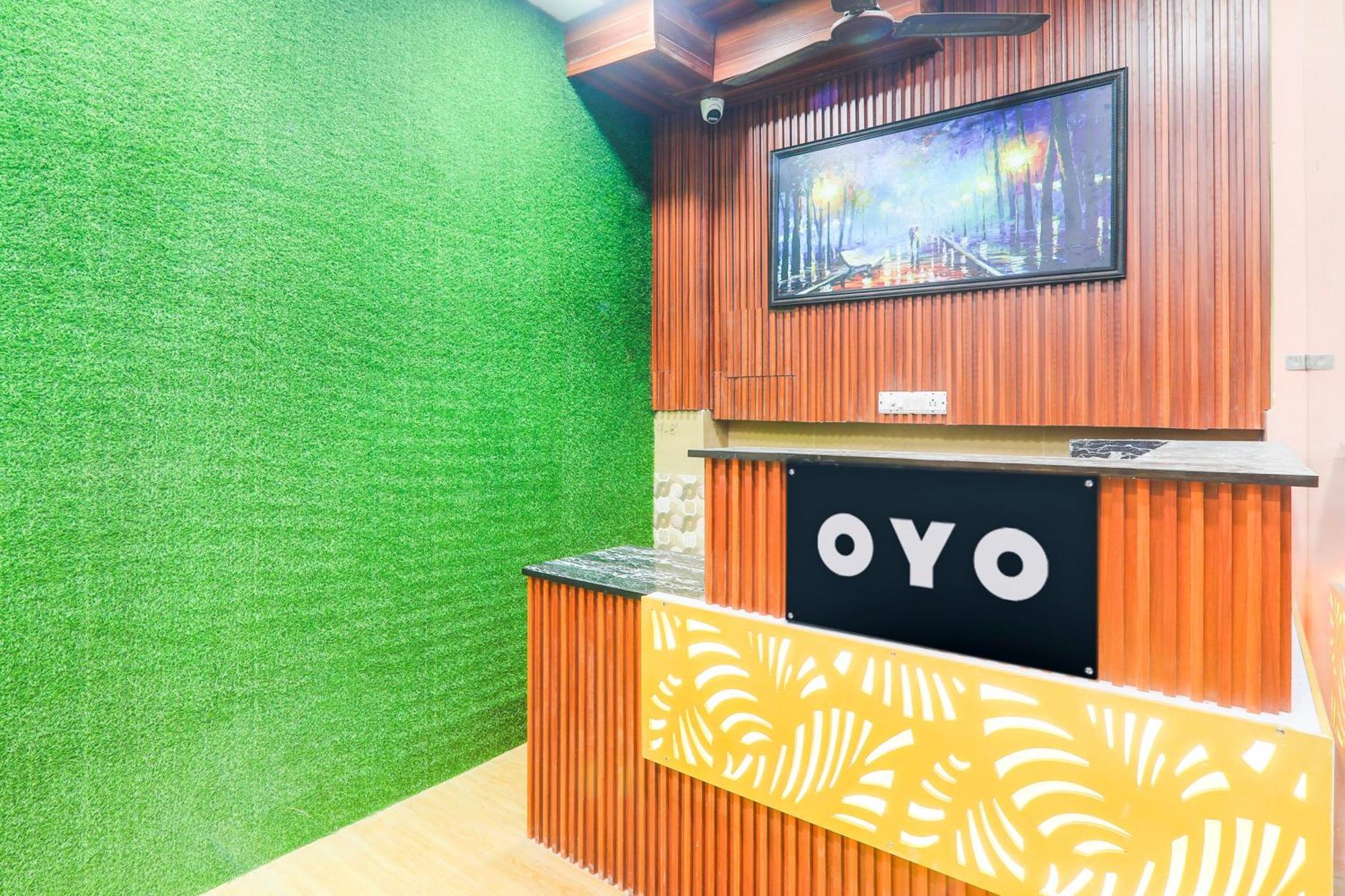 Hotel O V. K Palace Inn ลัคเนา ภายนอก รูปภาพ