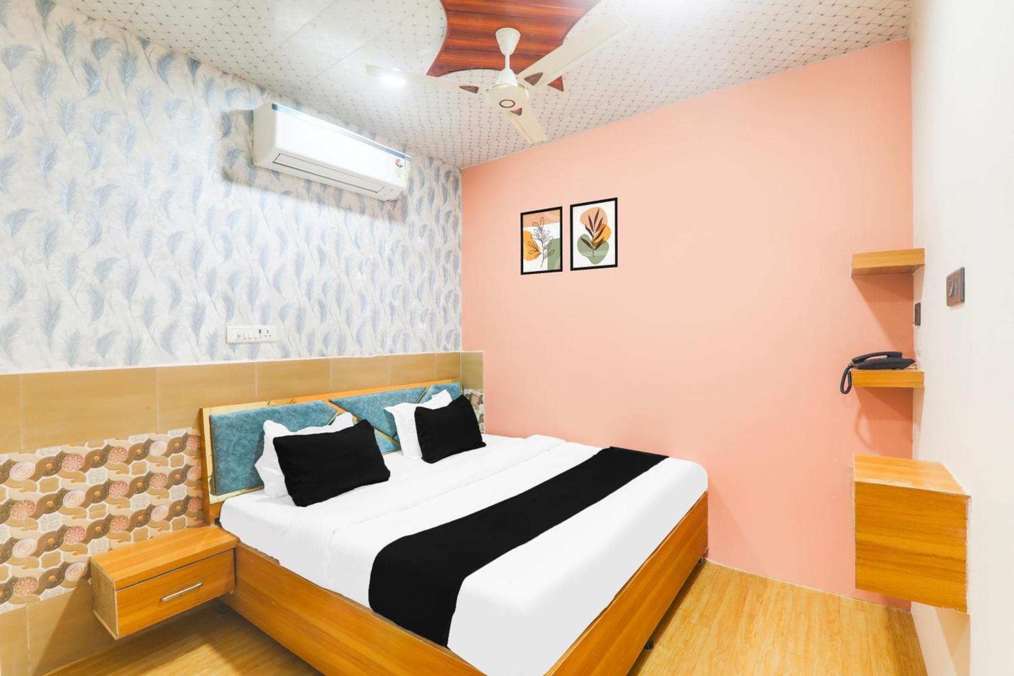 Hotel O V. K Palace Inn ลัคเนา ภายนอก รูปภาพ