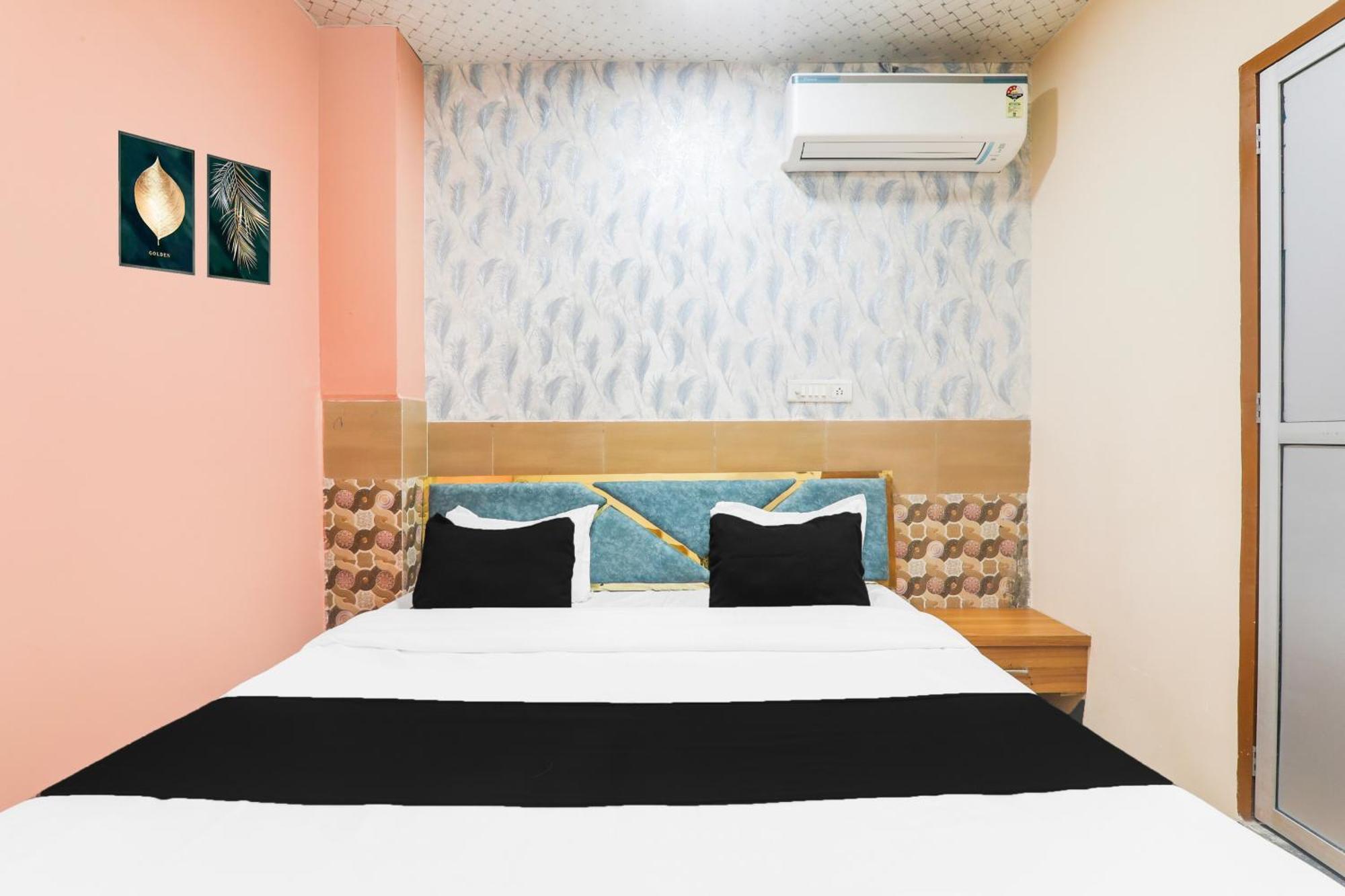 Hotel O V. K Palace Inn ลัคเนา ภายนอก รูปภาพ