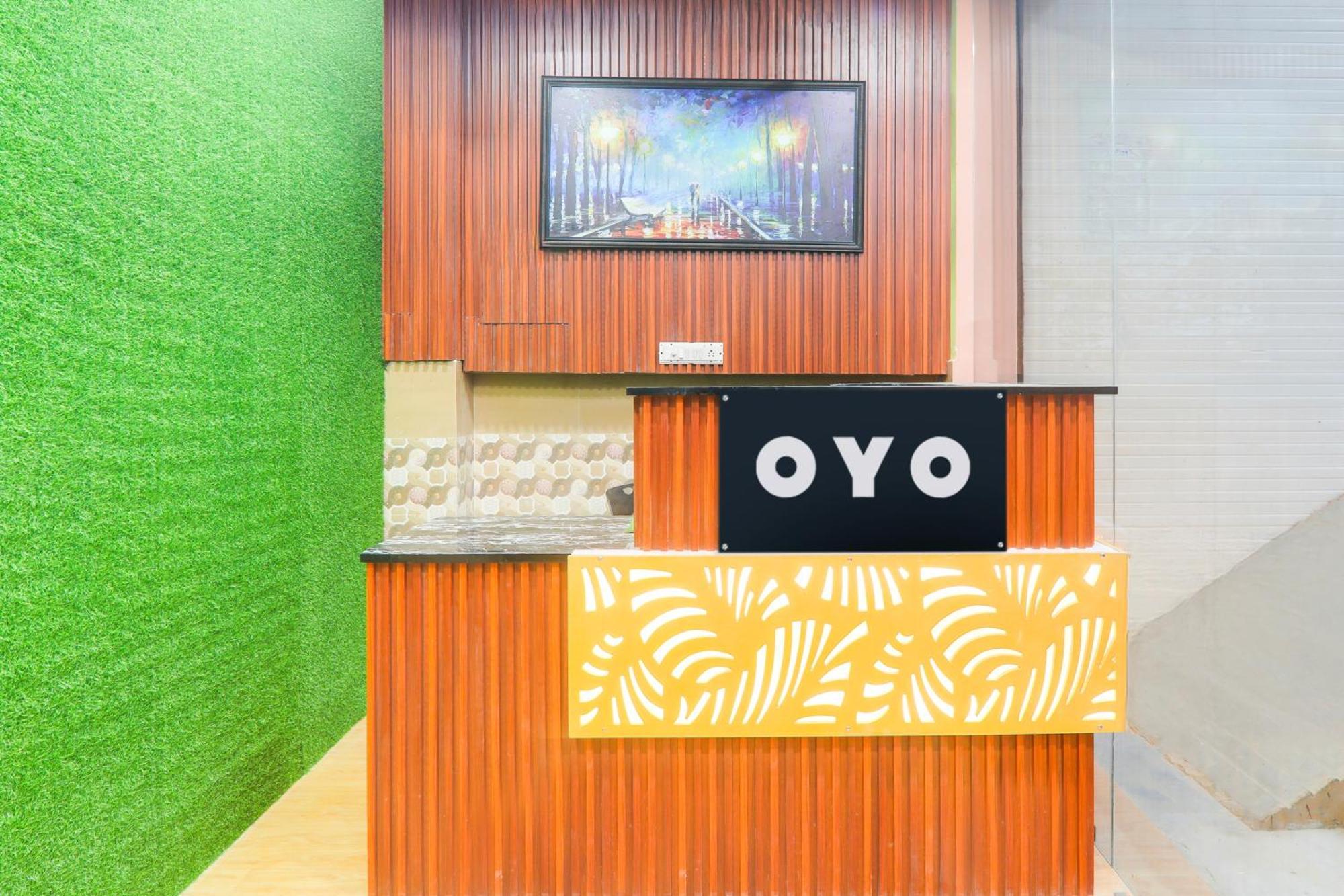 Hotel O V. K Palace Inn ลัคเนา ภายนอก รูปภาพ